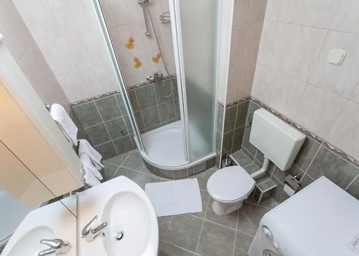 Vlahovic Apartment Makarska